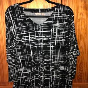 Chico's- Black and white geometric tunic, size 3.